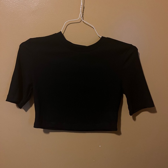 Basic Ribbed Cropped Tee - Picture 4 of 4